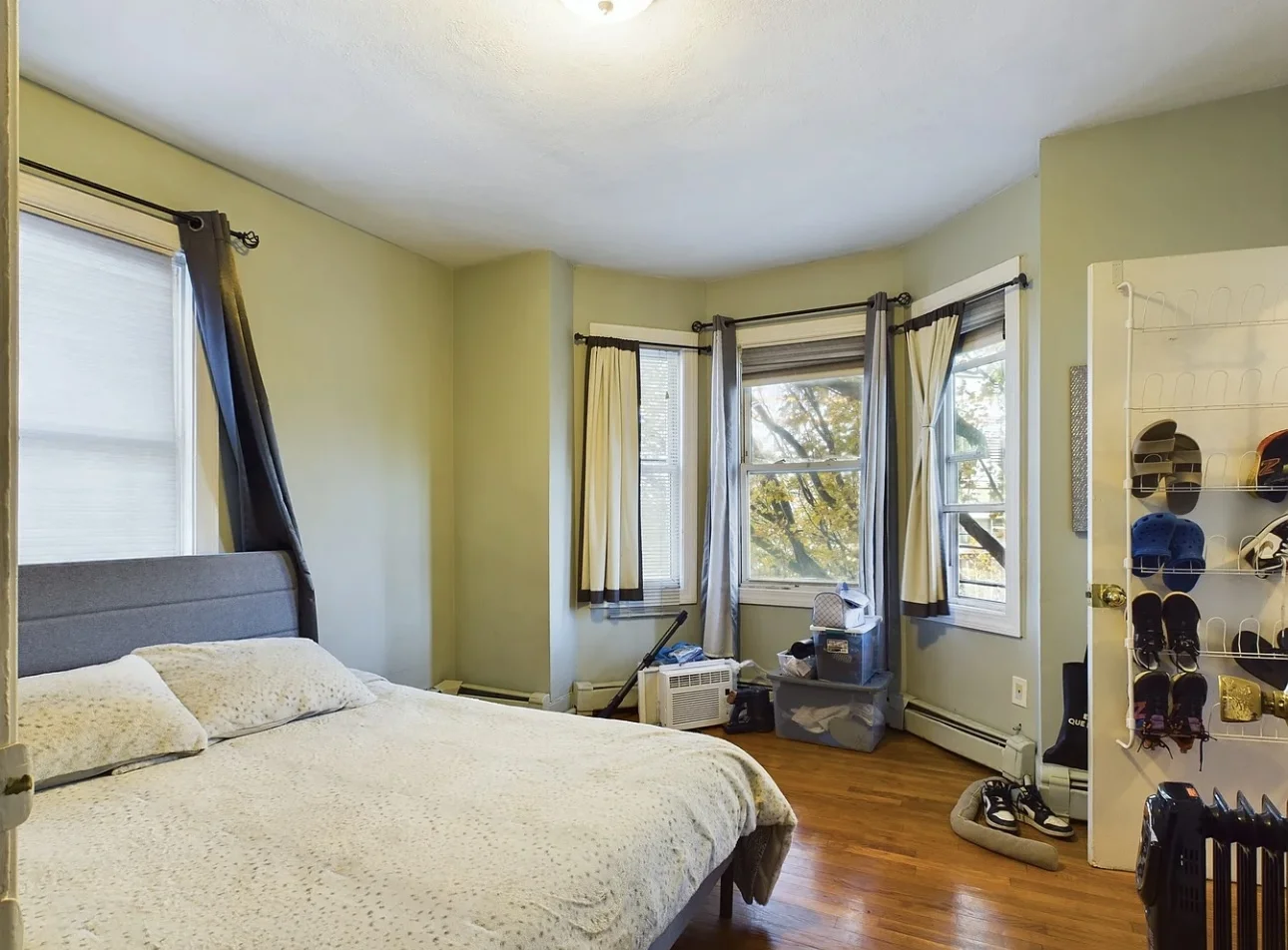 2 bed, 1 bath apartment for rent at 239 Tremont St Unit 2, Ward Two — photo 8 of 24