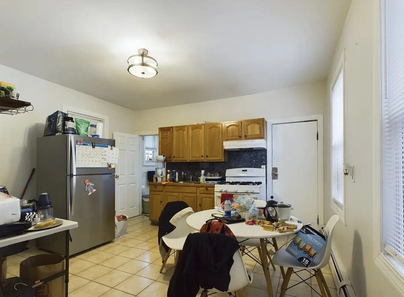 2 bed, 1 bath apartment for rent at 239 Tremont St Unit 2, Ward Two — photo 5 of 24