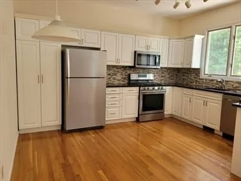 3 bed, 2 bath apartment for rent at 2399 Bay Rd Unit 2399, Sharon — photo 2 of 38