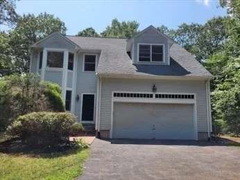 3 bed, 2 bath apartment for rent at 2399 Bay Rd Unit 2399, Sharon — photo 1 of 38