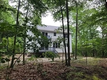 3 bed, 2 bath apartment for rent at 2399 Bay Rd Unit 2399, Sharon — photo 32 of 38