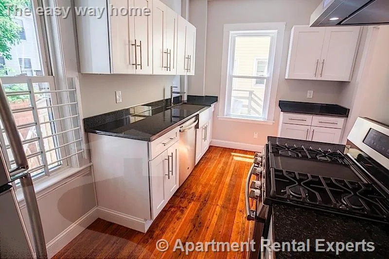 3 bed, 1 bath apartment for rent at 23A Kelly Rd Unit 1, Central Square — photo 1 of 5