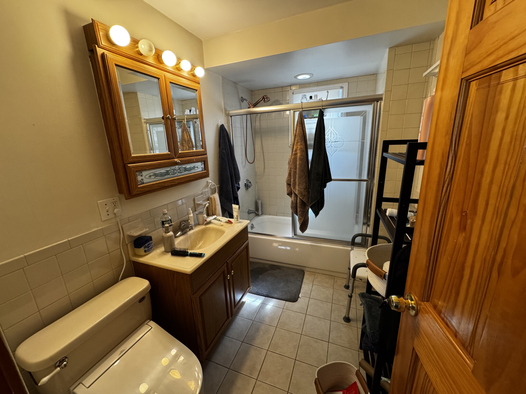 2 bed, 2 bath apartment for rent at 24-26 Burnham St Unit 3, Davis Square — photo 2 of 13
