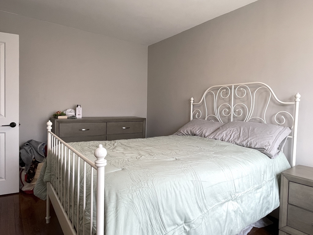 3 bed, 1 bath apartment for rent at 24-26 Kirk St Unit 26, Winchester — photo 26 of 38