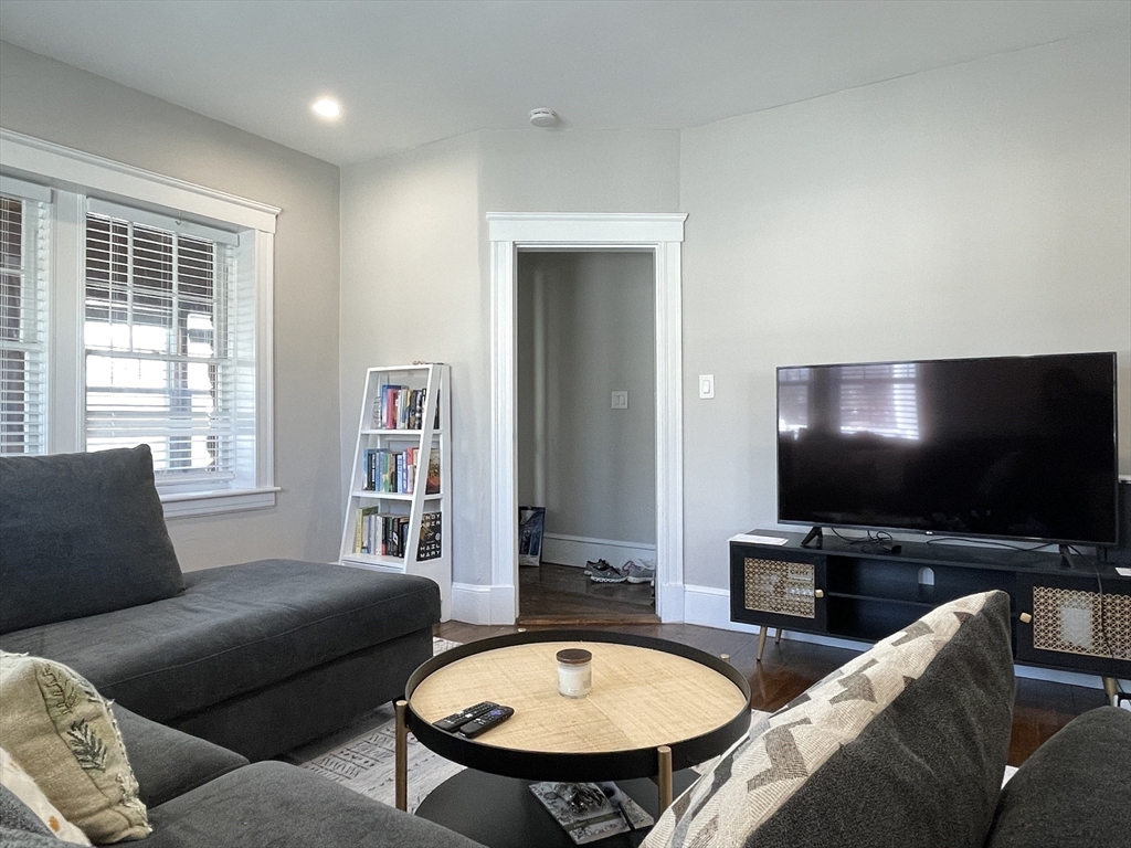 3 bed, 1 bath apartment for rent at 24-26 Kirk St Unit 26, Winchester — photo 2 of 38