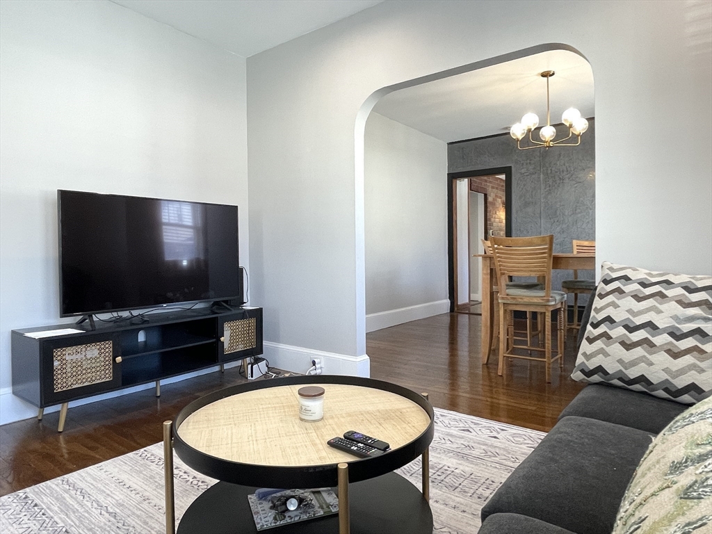 3 bed, 1 bath apartment for rent at 24-26 Kirk St Unit 26, Winchester — photo 6 of 38