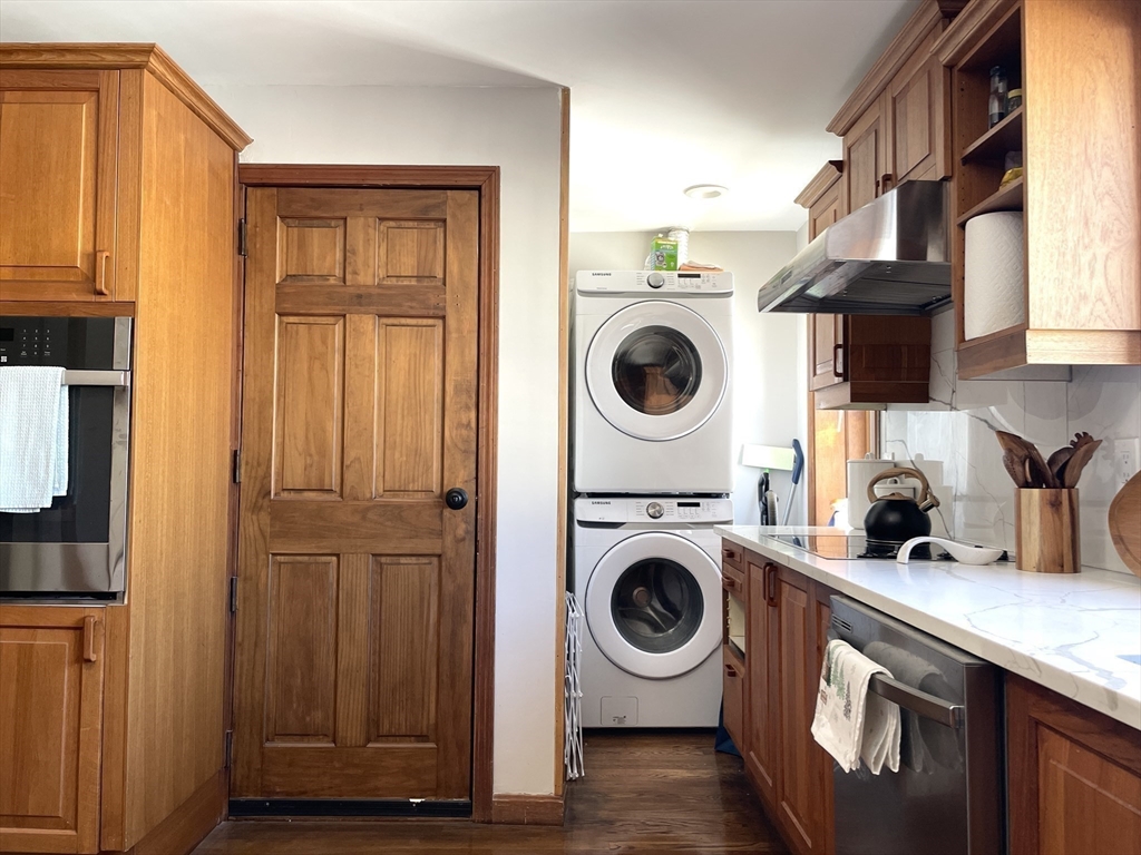 3 bed, 1 bath apartment for rent at 24-26 Kirk St Unit 26, Winchester — photo 19 of 38
