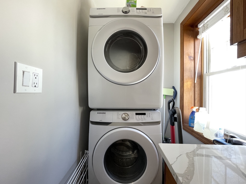3 bed, 1 bath apartment for rent at 24-26 Kirk St Unit 26, Winchester — photo 20 of 38