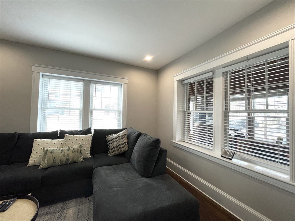 3 bed, 1 bath apartment for rent at 24-26 Kirk St Unit 26, Winchester — photo 5 of 38
