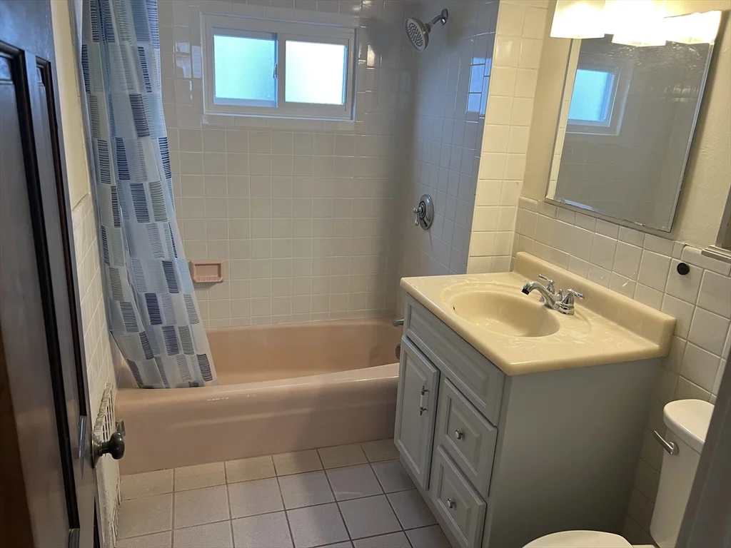 3 bed, 1 bath apartment for rent at 24-26 Marshall St Unit 26, Medford — photo 14 of 14