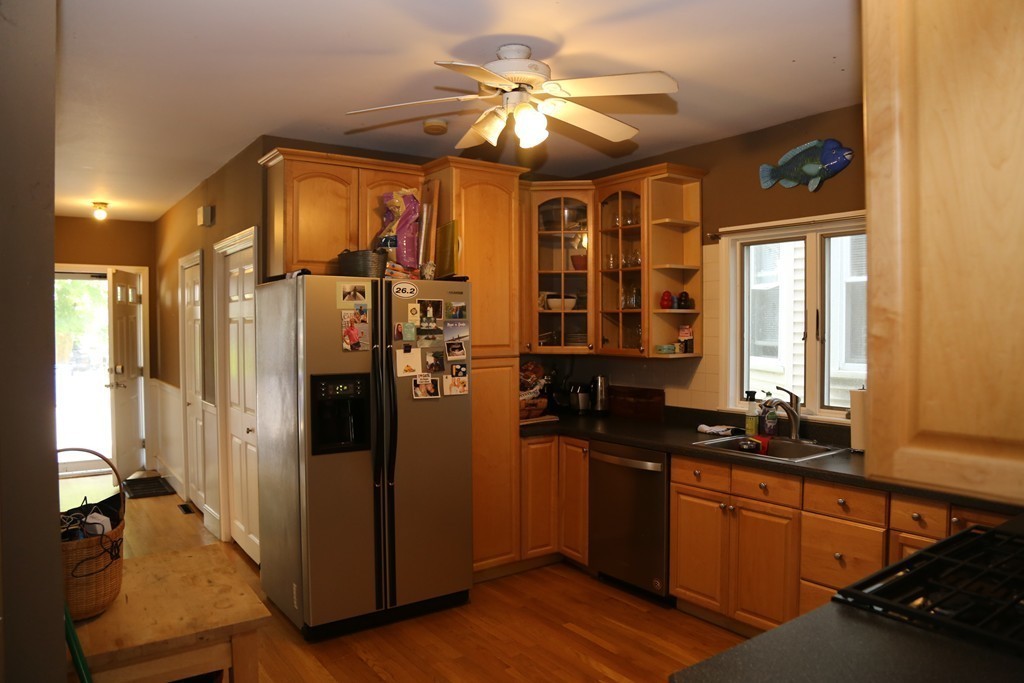 4 bed, 2 bath apartment for rent at 24-26 Playstead Rd Unit 26, Dorchester — photo 12 of 36