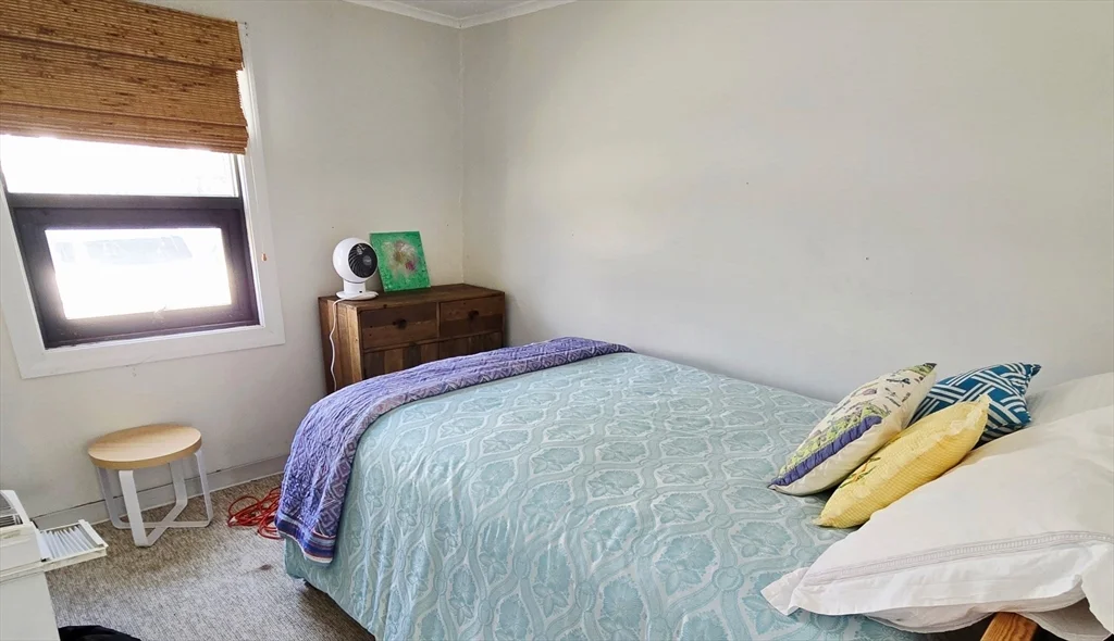 3 bed, 1 bath apartment for rent at 24 55th St Unit B, Plum Island — photo 9 of 14