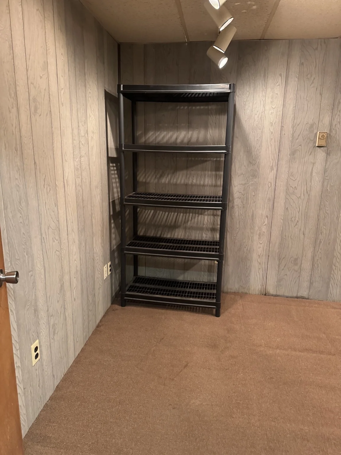 3 bed, 1 bath apartment for rent at 24 A Clement, Malden — photo 25 of 28