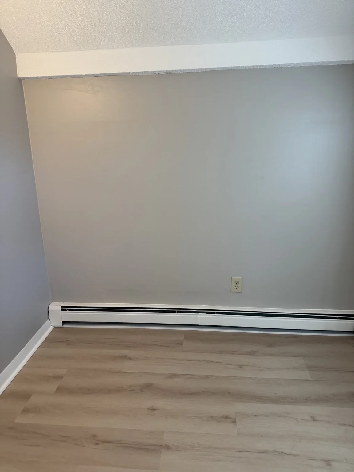 3 bed, 1 bath apartment for rent at 24 A Clement, Malden — photo 14 of 28