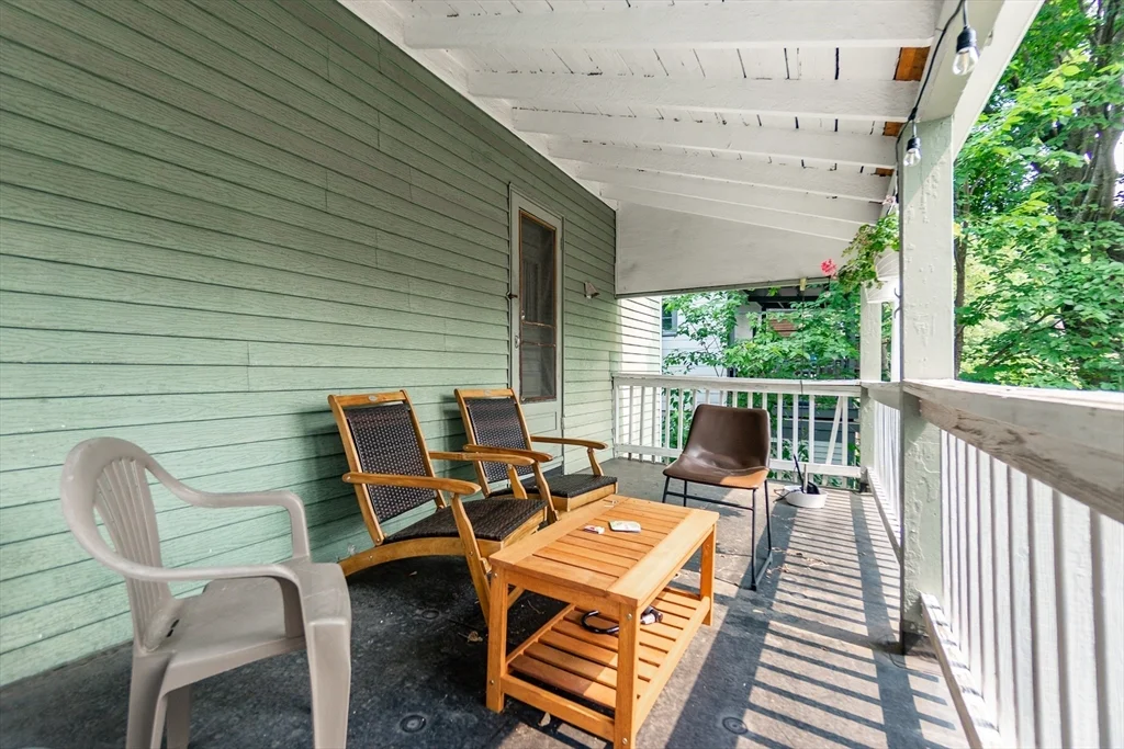 3 bed, 1 bath apartment for rent at 24 Aberdeen Rd Unit 0, Powder House Square — photo 8 of 29