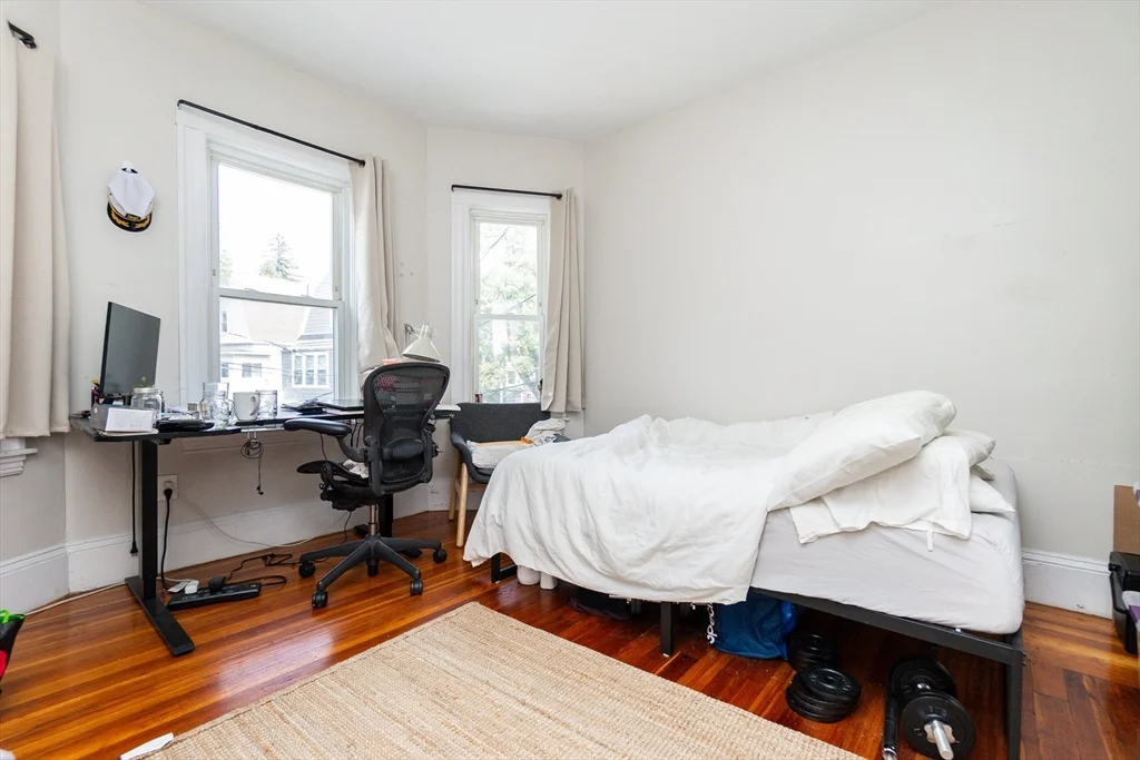 3 bed, 1 bath apartment for rent at 24 Aberdeen Rd Unit 0, Powder House Square — photo 14 of 29