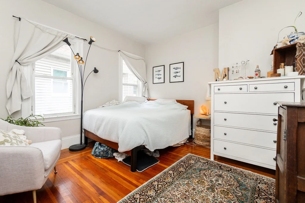 3 bed, 1 bath apartment for rent at 24 Aberdeen Rd Unit 0, Powder House Square — photo 17 of 29