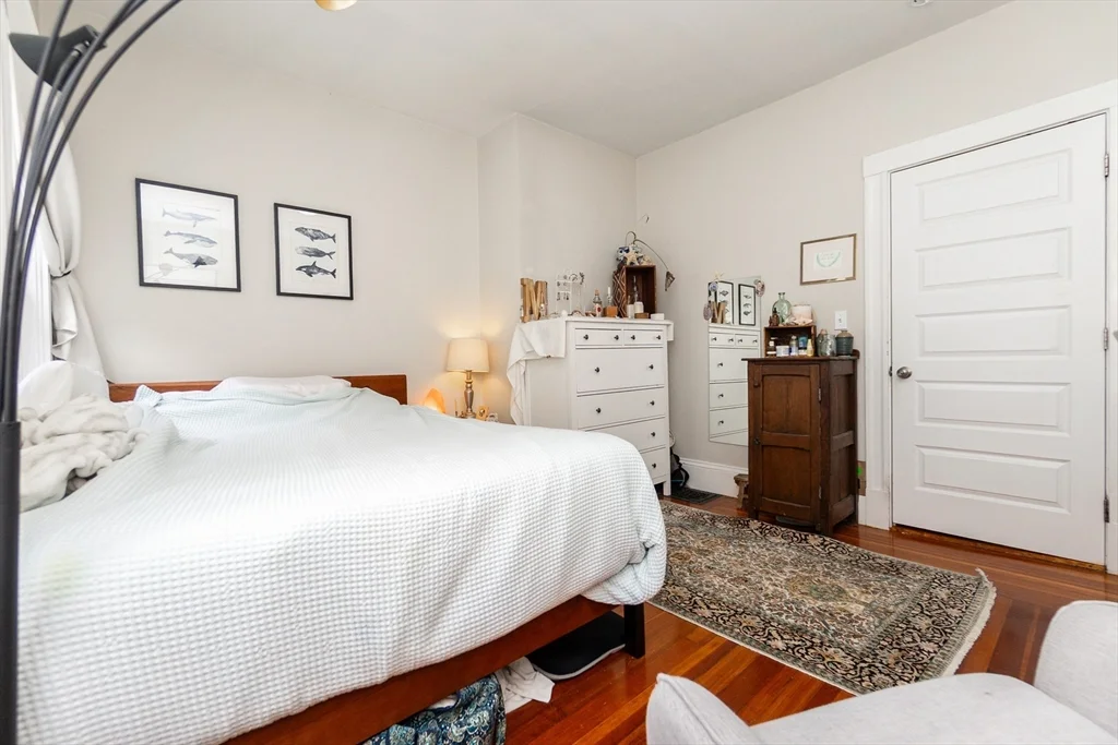 3 bed, 1 bath apartment for rent at 24 Aberdeen Rd Unit 0, Powder House Square — photo 16 of 29