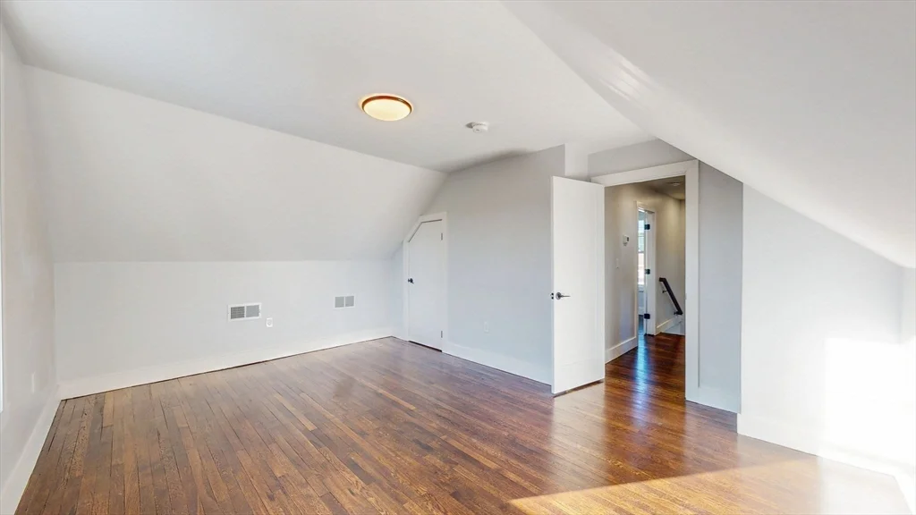 4 bed, 2 bath apartment for rent at 24 Alfred Unit 2, Everett — photo 17 of 21