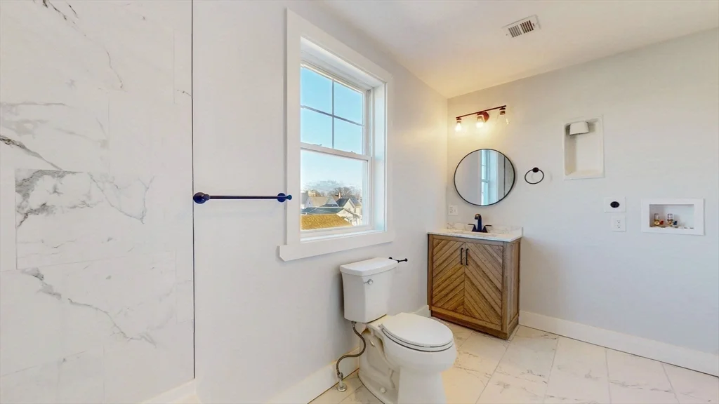 4 bed, 2 bath apartment for rent at 24 Alfred Unit 2, Everett — photo 12 of 21