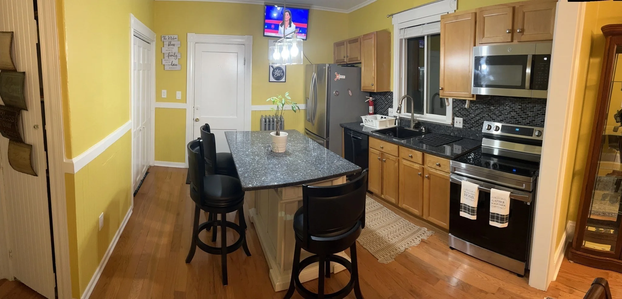 3 bed, 2 bath apartment for rent at 24 Angell, Attleboro — photo 5 of 14