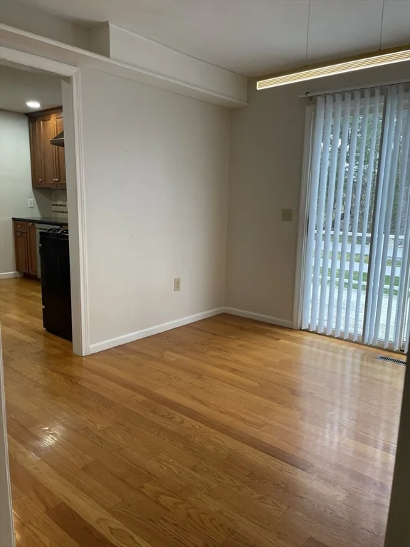 3 bed, 2 bath apartment for rent at 24 Arbor Dr, Shrewsbury — photo 9 of 25