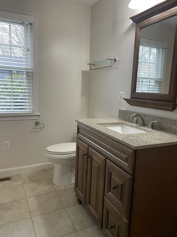 3 bed, 2 bath apartment for rent at 24 Arbor Dr, Shrewsbury — photo 14 of 25