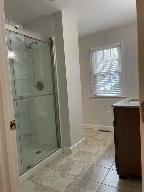 3 bed, 2 bath apartment for rent at 24 Arbor Dr, Shrewsbury — photo 15 of 25