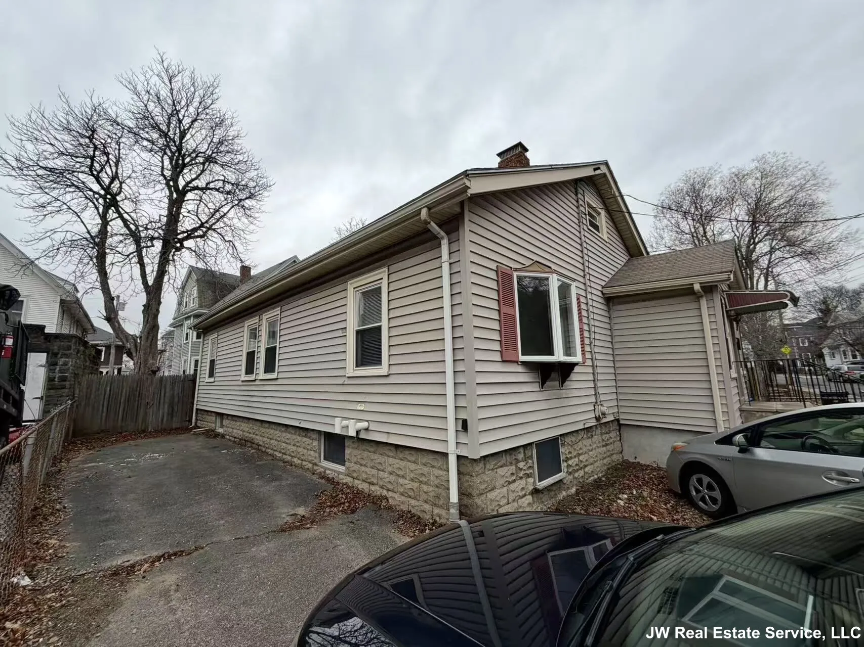 3 bed, 2 bath apartment for rent at 24 Arden St Unit 24, Allston — photo 20 of 21