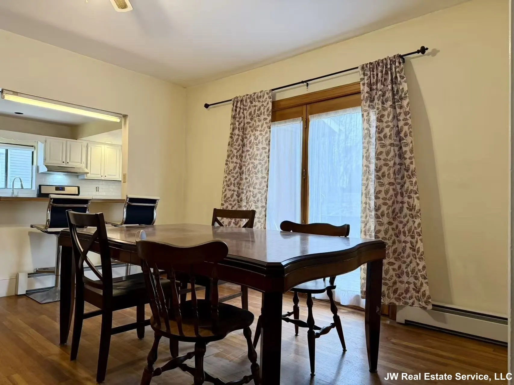 3 bed, 2 bath apartment for rent at 24 Arden St Unit 24, Allston — photo 6 of 21