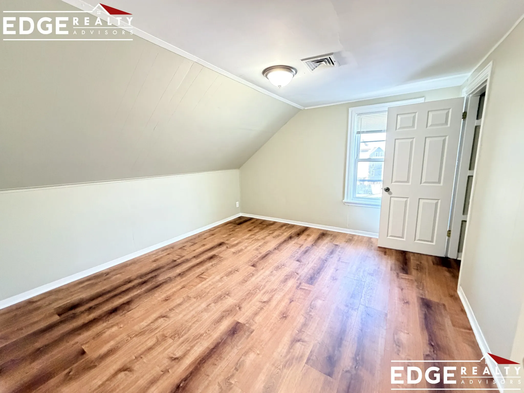7 bed, 3 bath apartment for rent at 24 Armington St Unit 1, Allston — photo 9 of 14