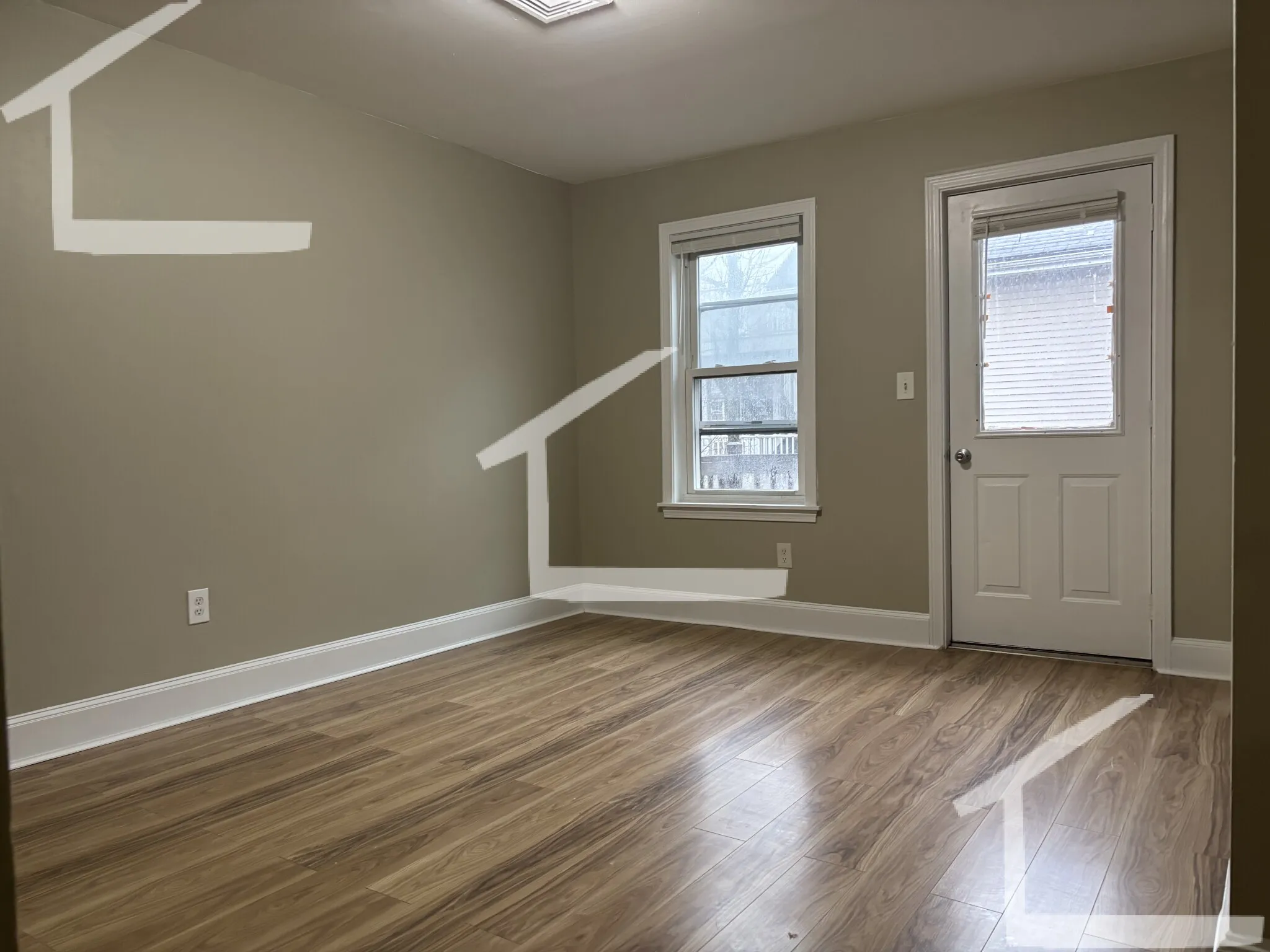 7 bed, 3 bath apartment for rent at 24 Armington St Unit 24, Allston — photo 5 of 17
