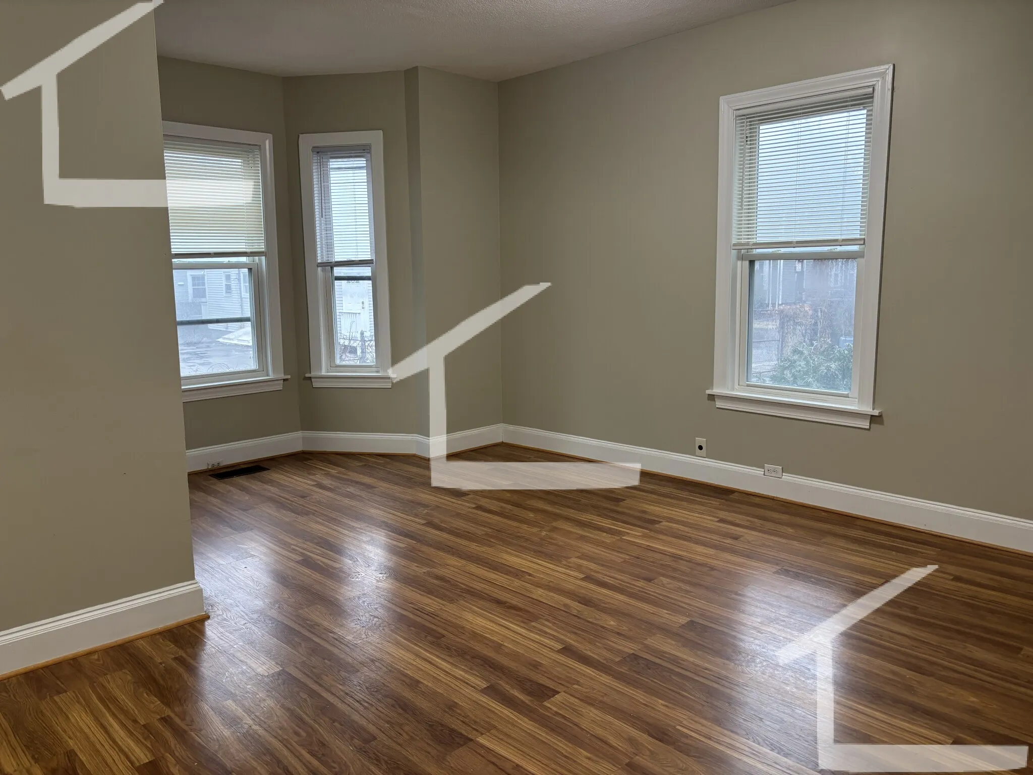 7 bed, 3 bath apartment for rent at 24 Armington St Unit 24, Allston — photo 7 of 17