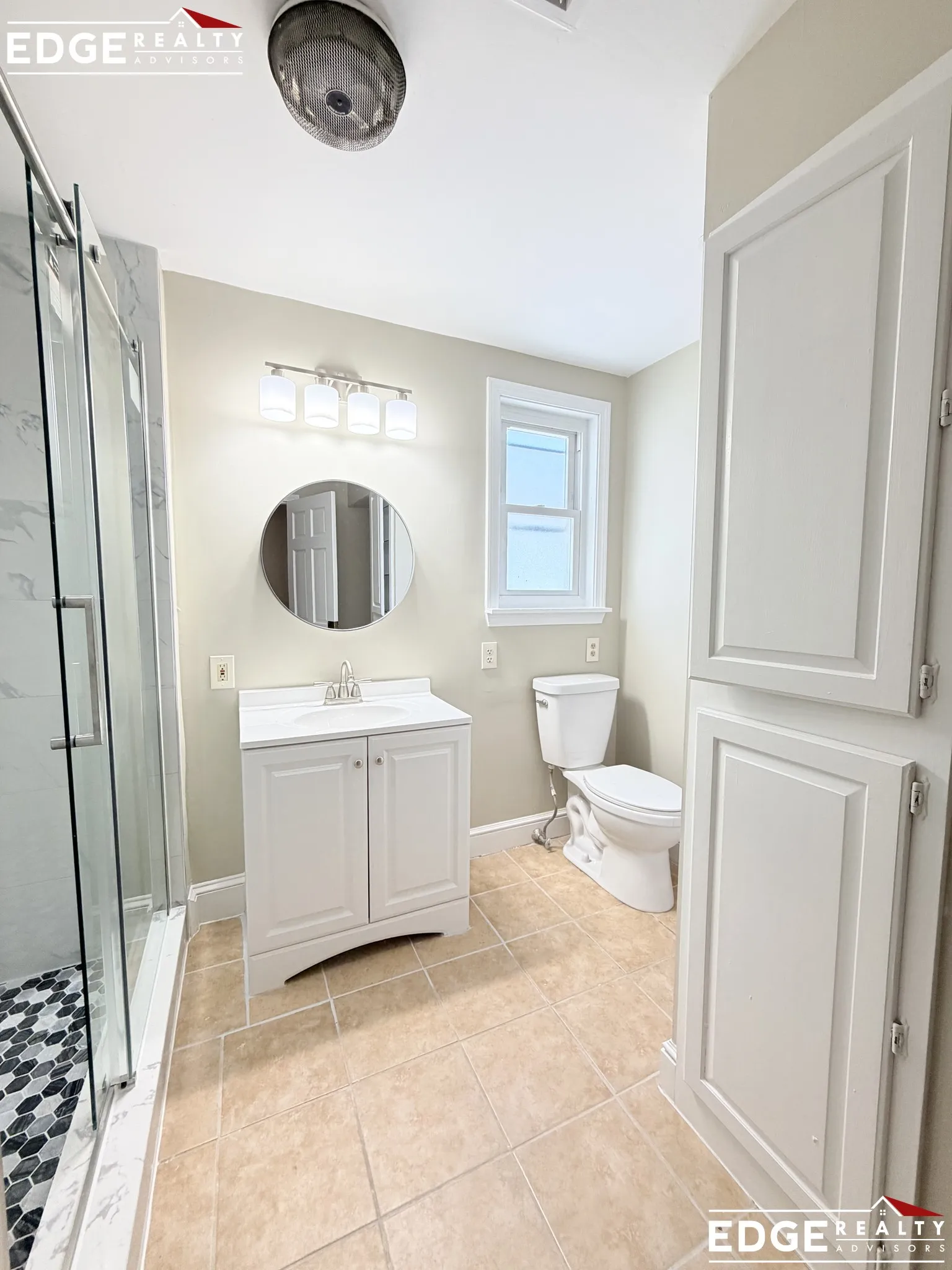 7 bed, 3 bath apartment for rent at 24 Armington St Unit N/A, Allston — photo 11 of 14