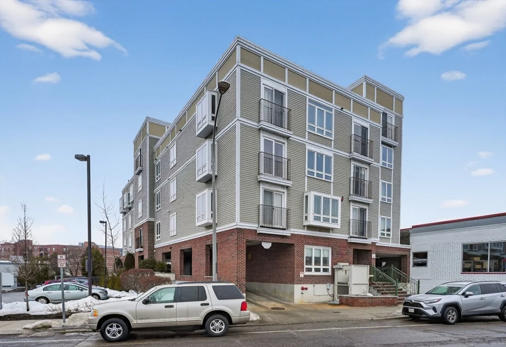 2 bed, 1 bath apartment for rent at 24 Arsenal St Unit 2D, Watertown — photo 21 of 21