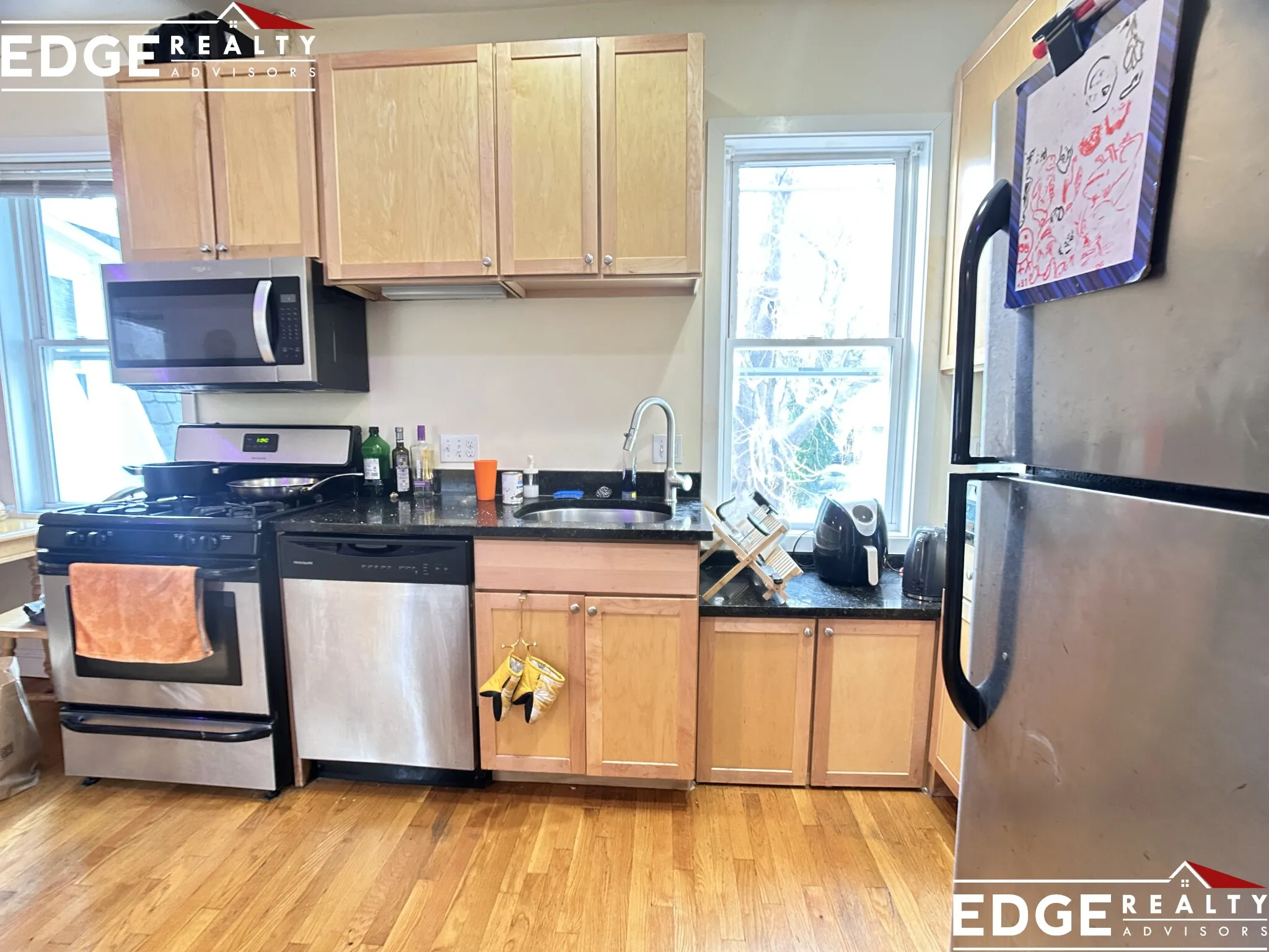 4 bed, 2 bath apartment for rent at 24 Ashford St Unit 3, Allston — photo 2 of 10