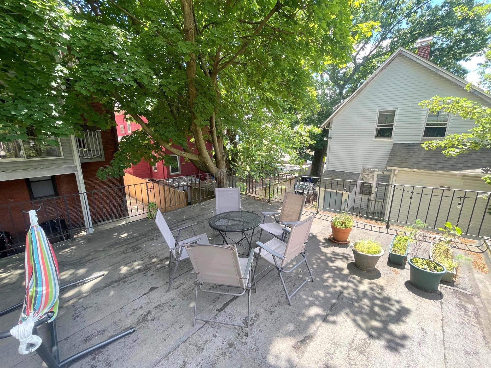 2.5 bed, 1 bath apartment for rent at 24 Ashland St Unit 2, Spring Hill — photo 14 of 16
