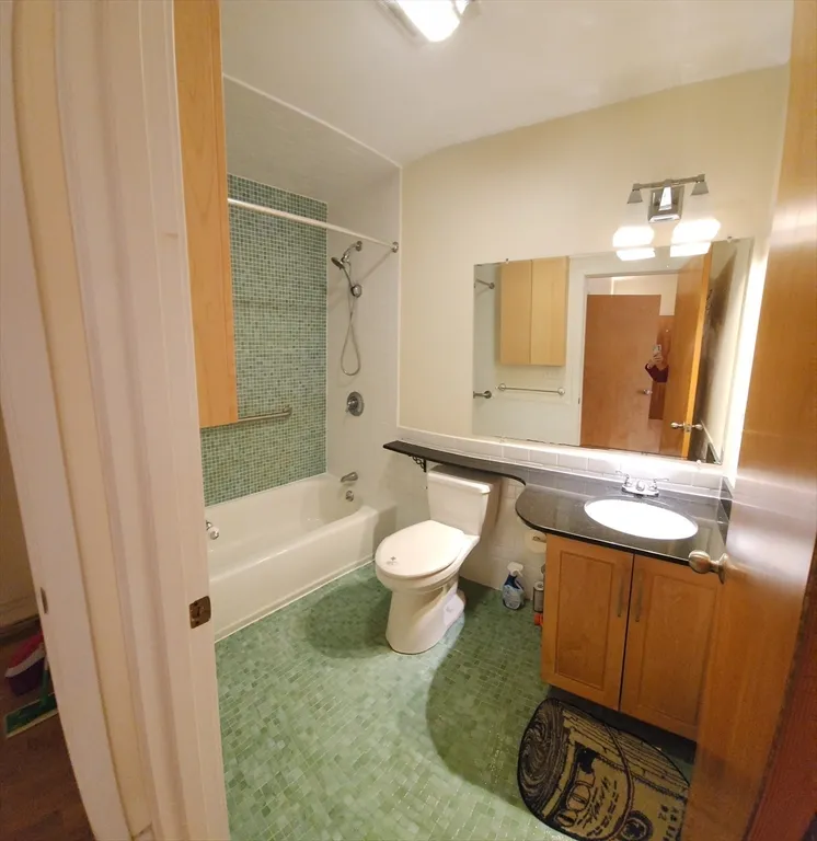 1 bed, 1 bath apartment for rent at 24 Bay State Rd Unit 11, Cambridge Highlands — photo 17 of 26
