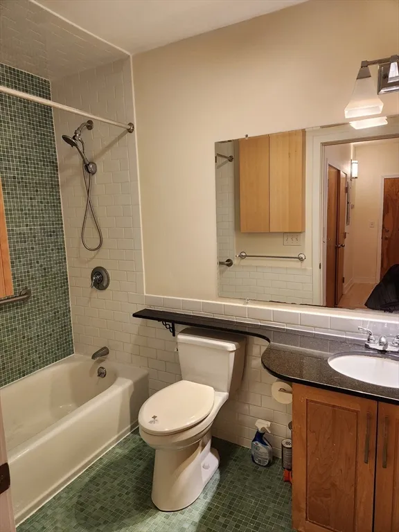 1 bed, 1 bath apartment for rent at 24 Bay State Rd Unit 11, Cambridge Highlands — photo 18 of 26