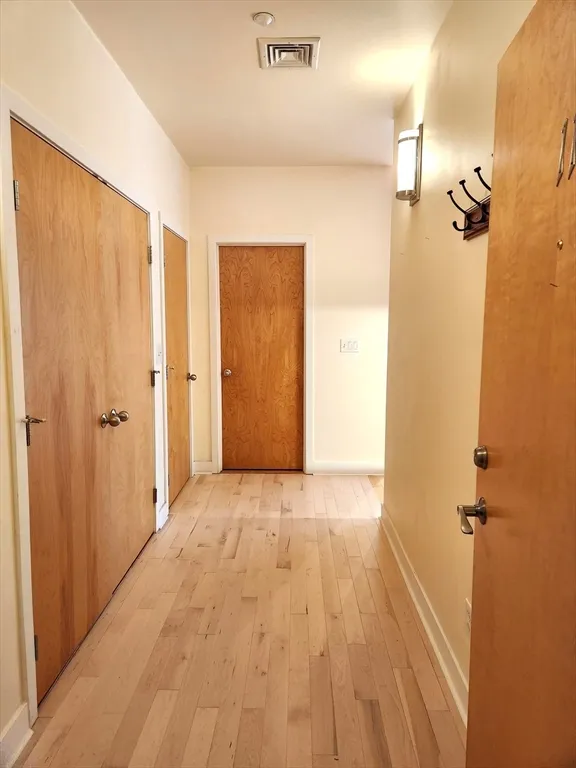1 bed, 1 bath apartment for rent at 24 Bay State Rd Unit 11, Cambridge Highlands — photo 24 of 26