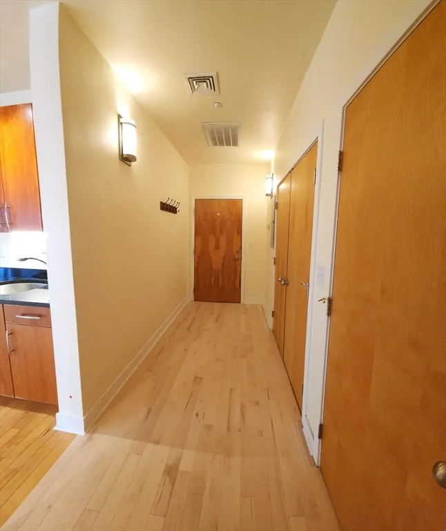 1 bed, 1 bath apartment for rent at 24 Bay State Rd Unit 11, Cambridge Highlands — photo 23 of 26