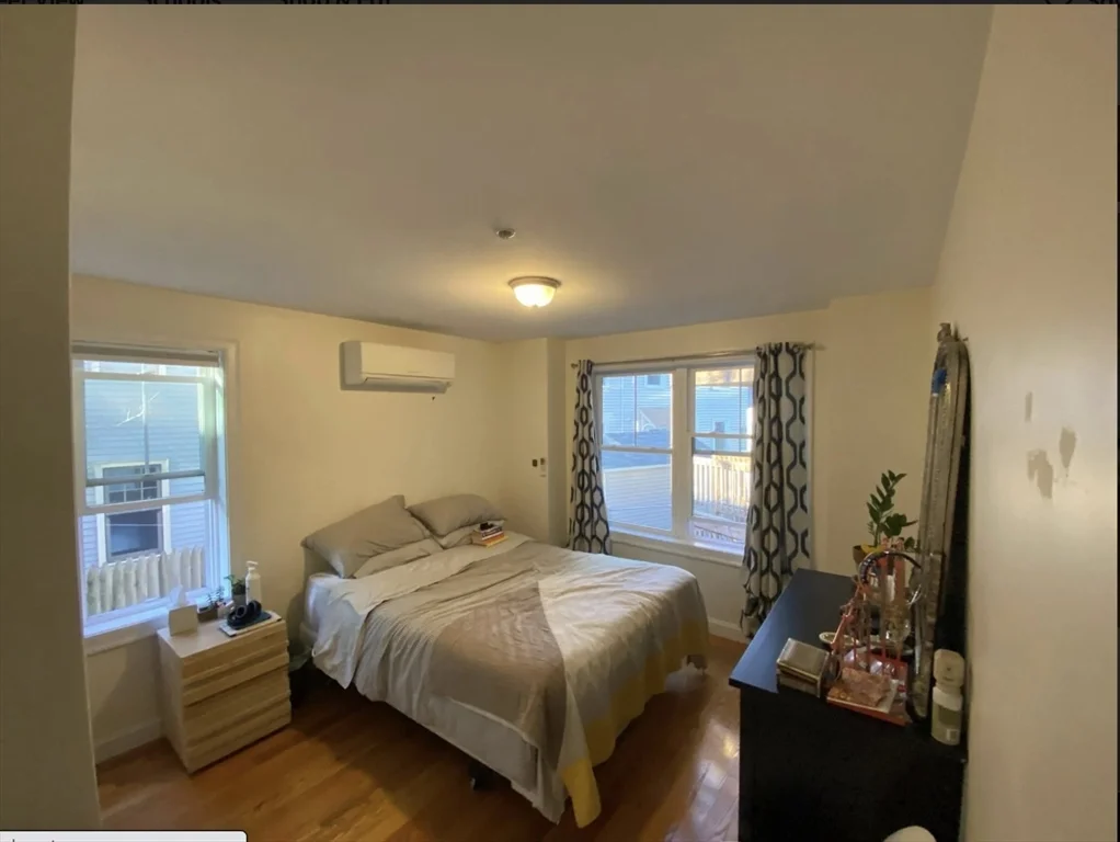 2 bed, 1 bath apartment for rent at 24 Beacon Pl Unit 3, Union Square — photo 4 of 7