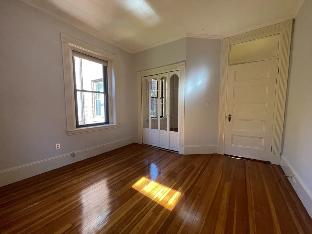 3 bed, 1 bath apartment for rent at 24 Beaufort Rd Unit 2, Jamaica Plain — photo 5 of 8