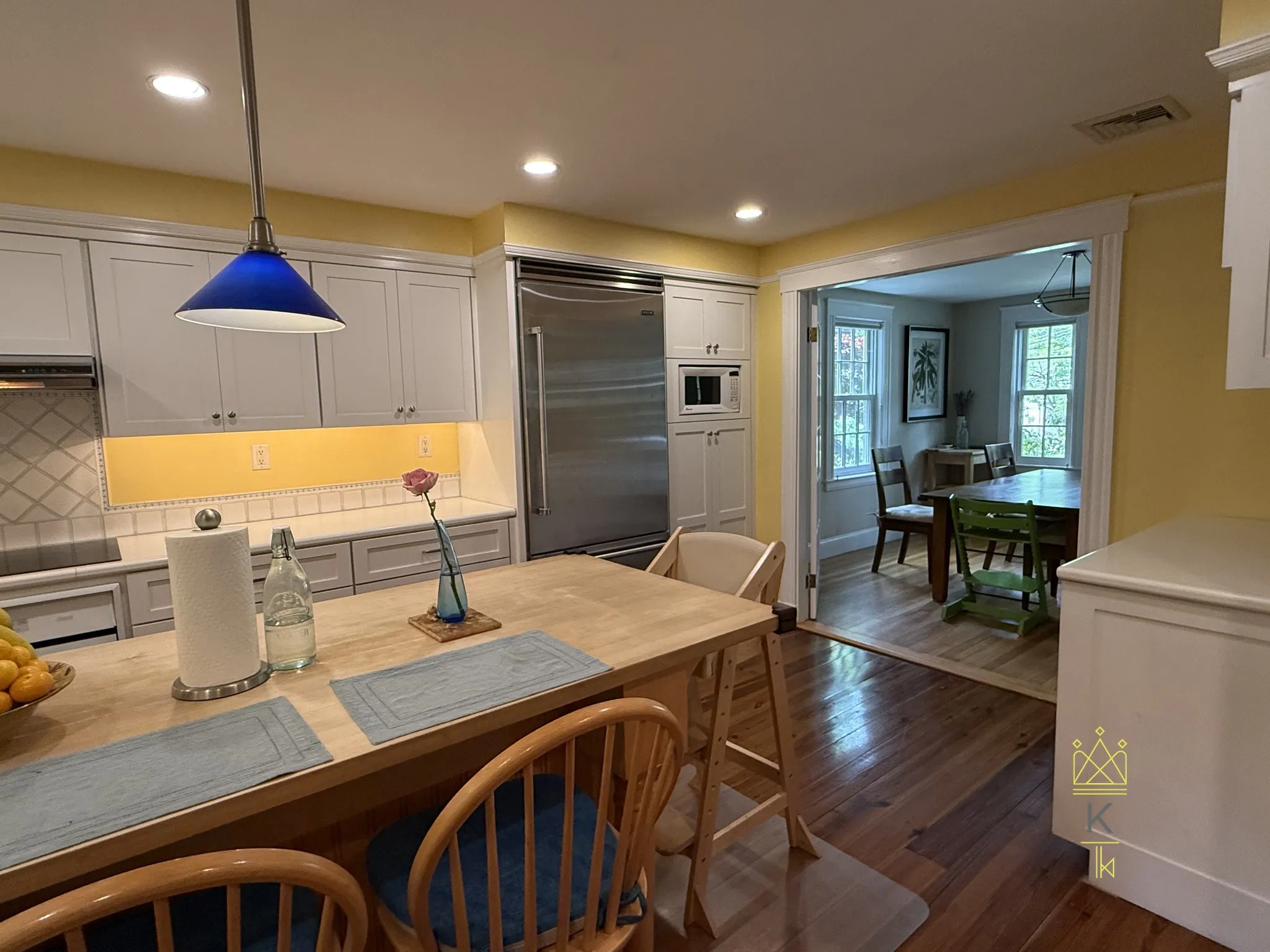 4 bed, 1.5 bath apartment for rent at 24 Beverly Rd Unit 1, Newton Highlands — photo 6 of 24