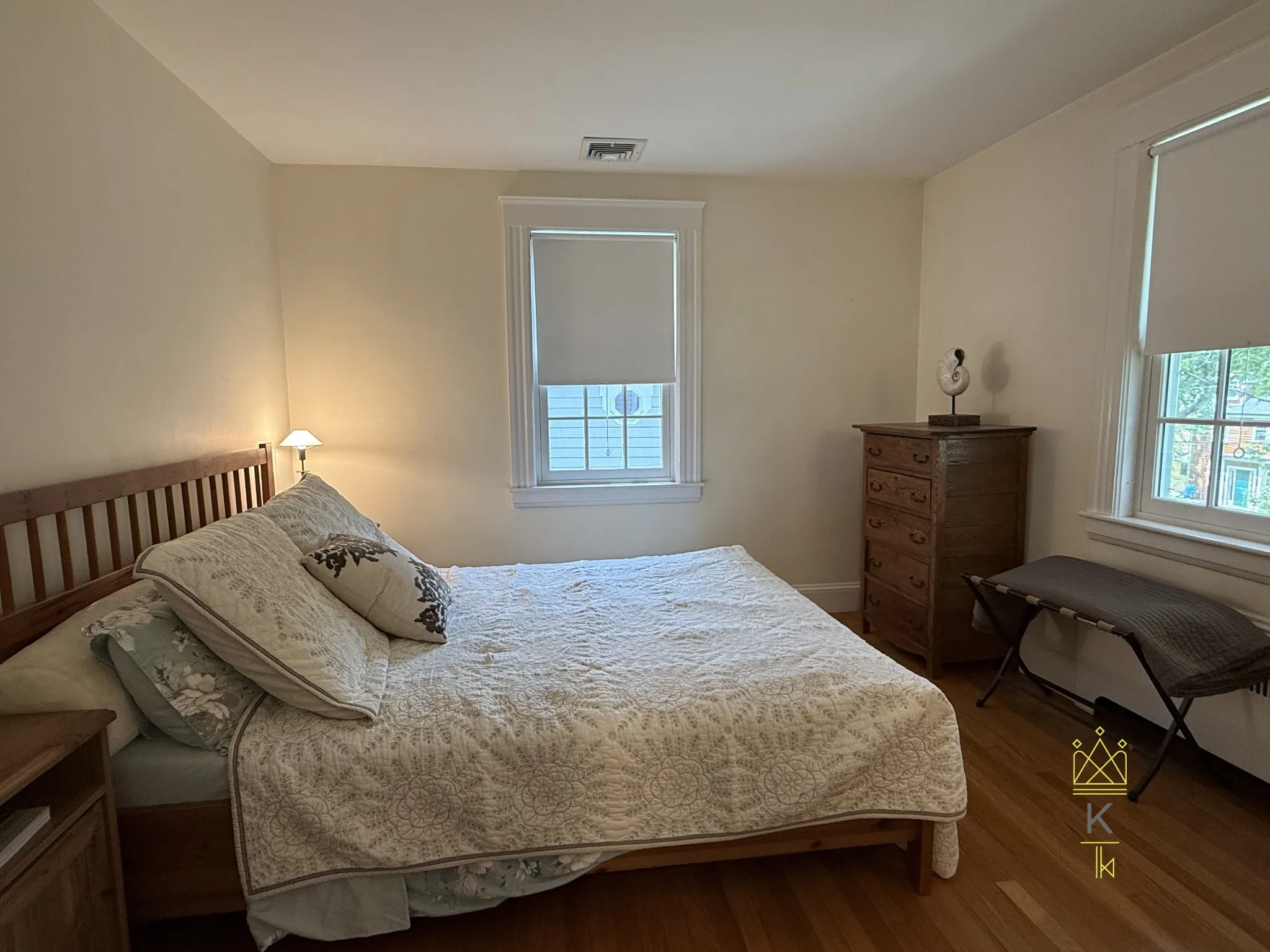 4 bed, 1.5 bath apartment for rent at 24 Beverly Rd Unit 1, Newton Highlands — photo 22 of 24