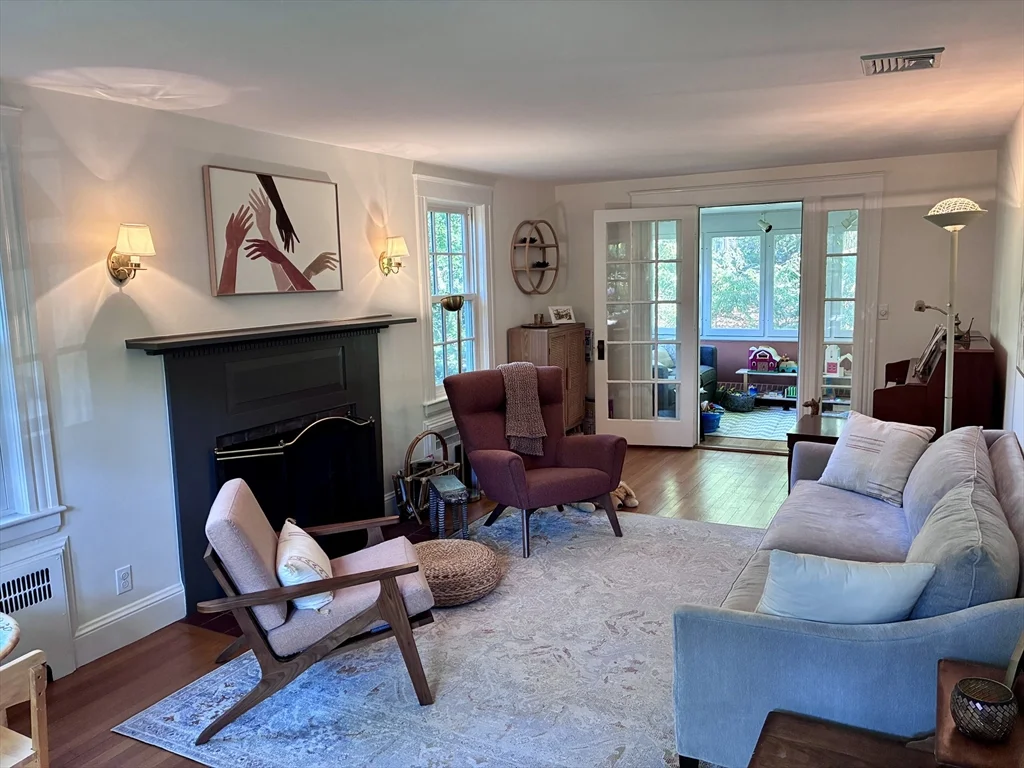 4 bed, 1 bath apartment for rent at 24 Beverly Rd Unit 24, Newton Highlands — photo 23 of 23