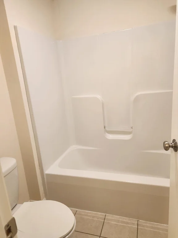 3 bed, 1 bath apartment for rent at 24 Bittersweet Blvd Unit 24, Worcester — photo 26 of 31
