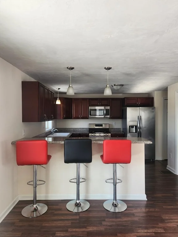 3 bed, 1 bath apartment for rent at 24 Bittersweet Blvd Unit 24, Worcester — photo 2 of 31
