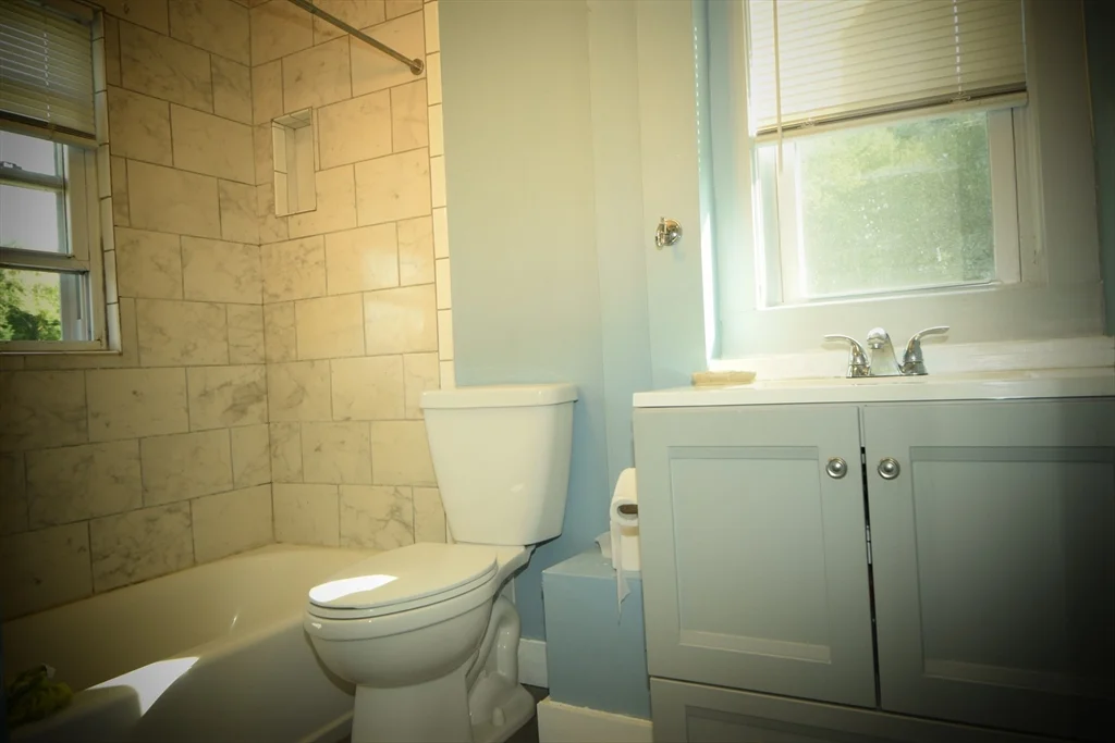 2 bed, 1 bath apartment for rent at 24 Blackstone St Unit 2, Stoughton — photo 6 of 8