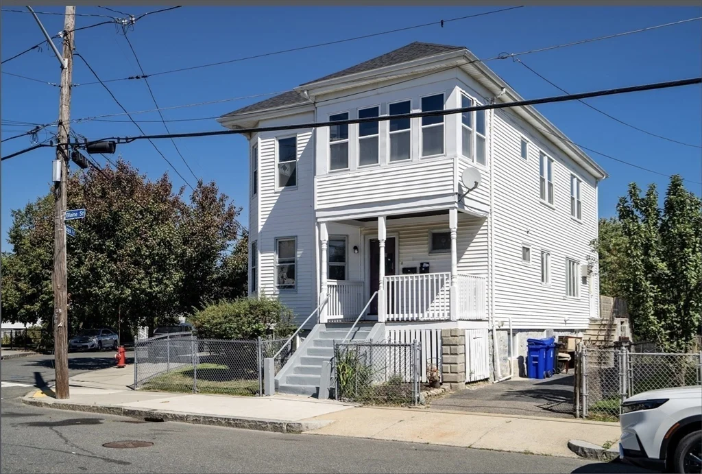 3 bed, 1 bath apartment for rent at 24 Blaine St Unit 2, Malden — photo 6 of 8